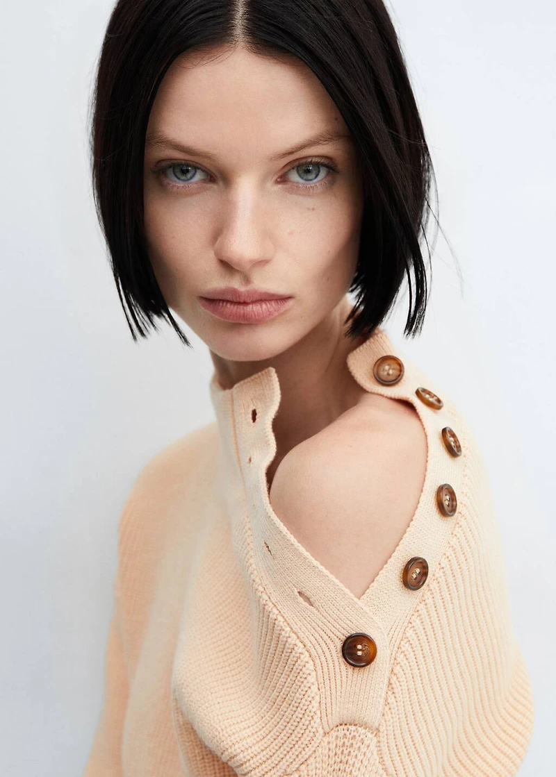 Shouder buttons ribbed sweater