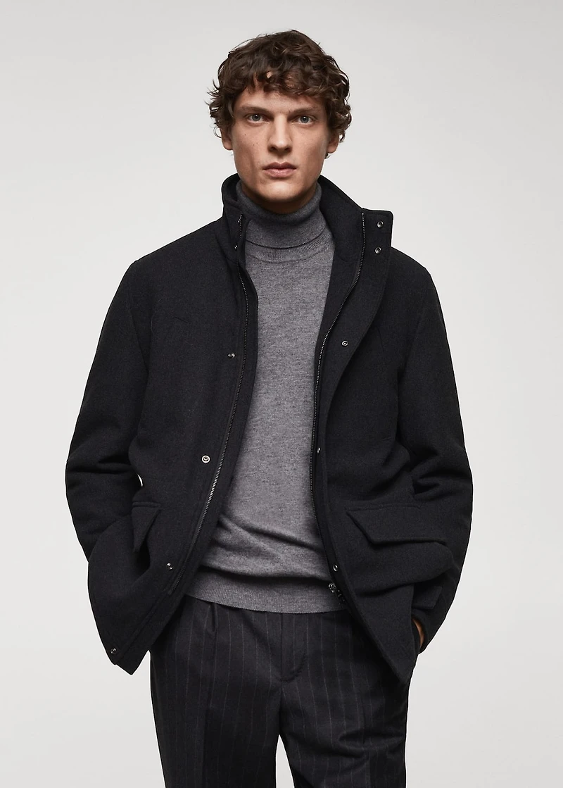 Short wool coat with pockets