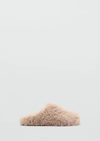 Slippers with fur effect