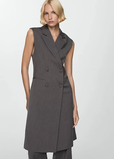 Long buttoned vest