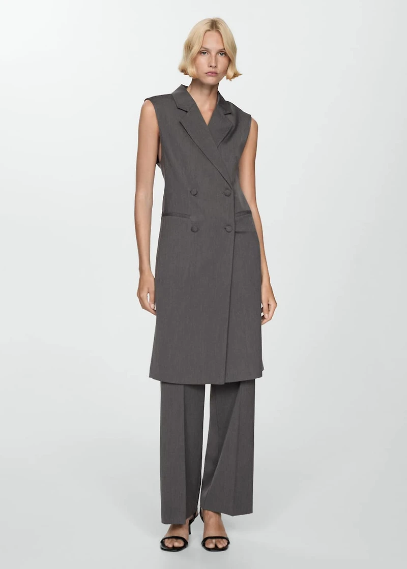 Long buttoned vest