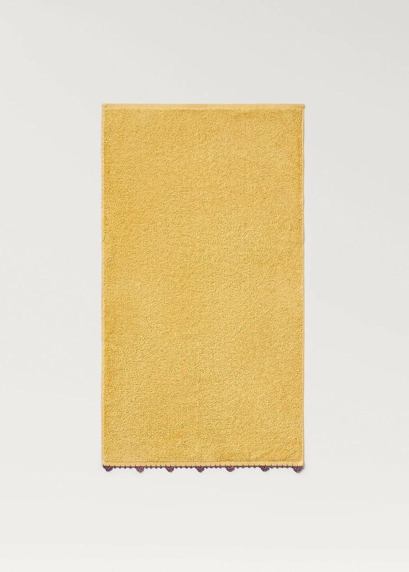 Children's washbasin towel with crochet trim