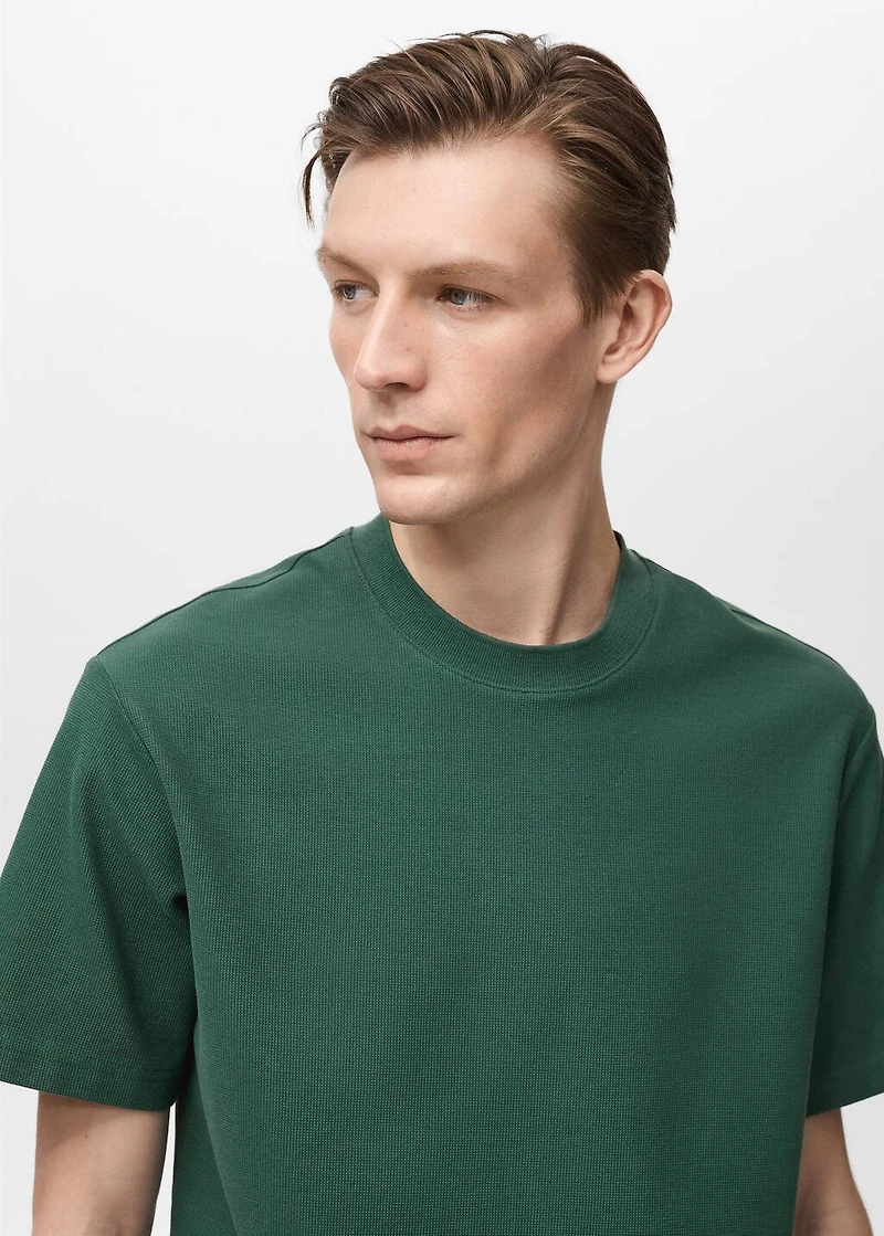 Regular-fit textured t-shirt
