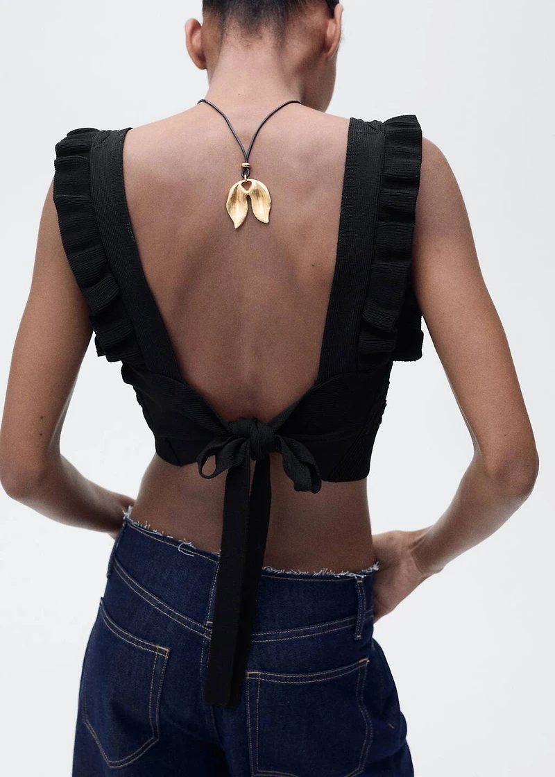 Crop top with bow on the back