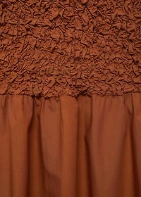 Combined open-back textured dress