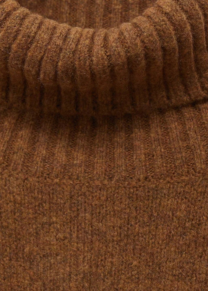 Turtle neck sweater