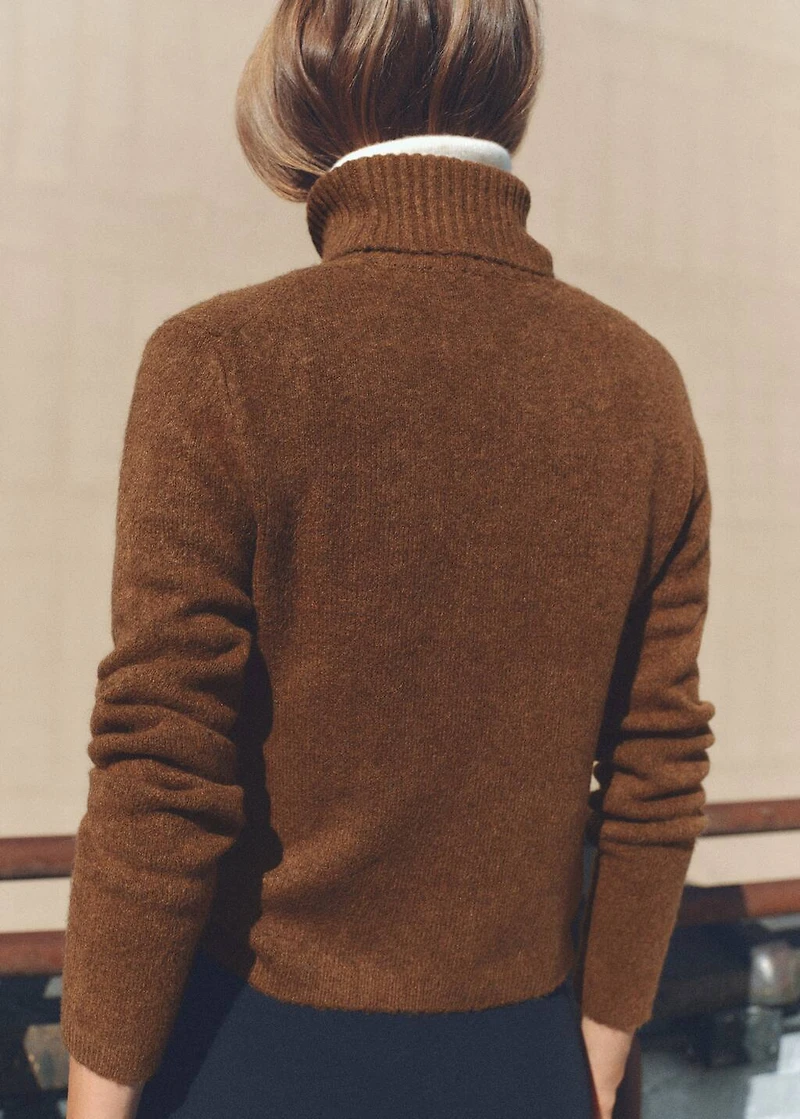 Turtle neck sweater