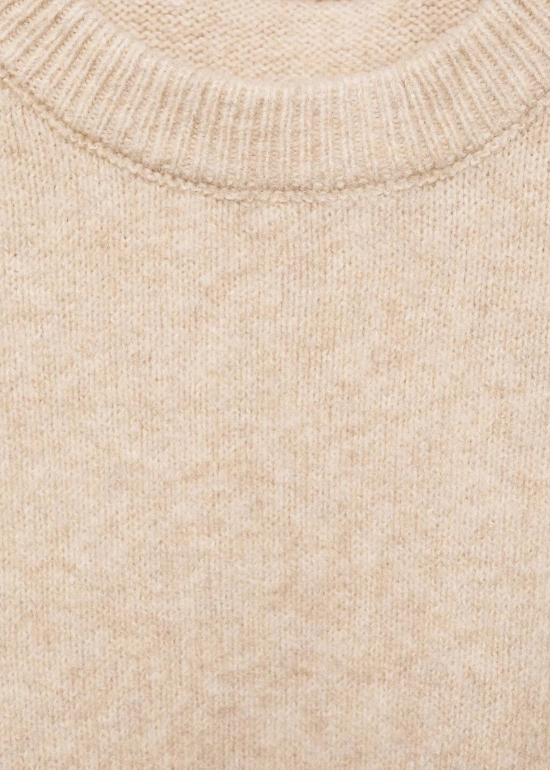 Rolled-up sleeves sweater