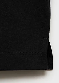 V-neck T-shirt