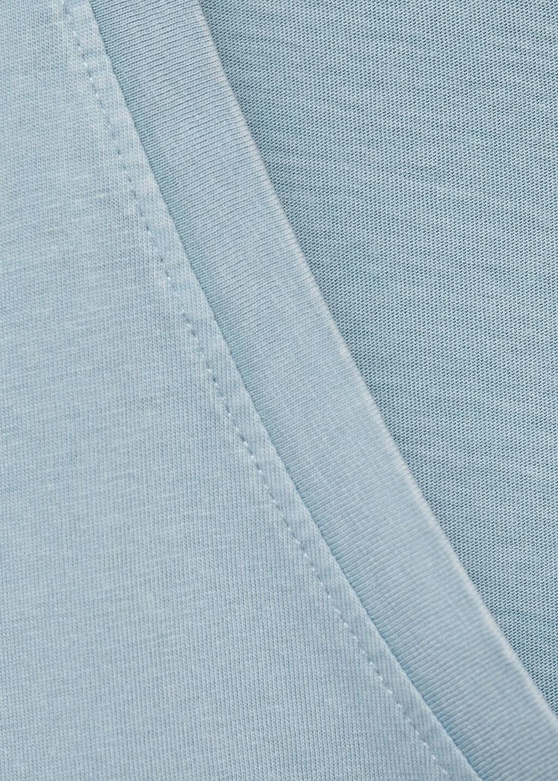 V-neck T-shirt