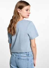 V-neck T-shirt