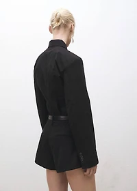 Fitted shirt with cuffless sleeves