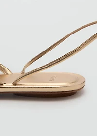 Strips sandals