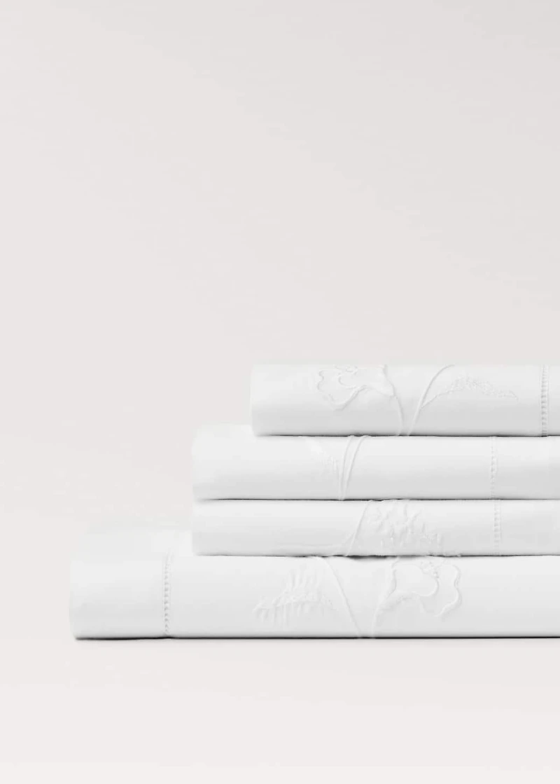 Cotton top sheet with hand-embroidered flower for 135/140 cm bed