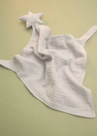 Baby comforter with star design
