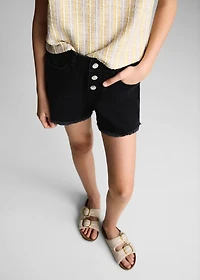 Denim shorts with frayed hem