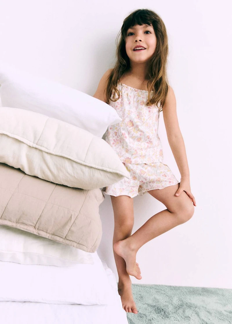 Floral-print pajamas