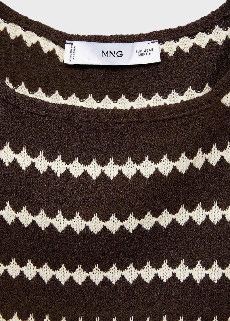 Knitted top with geometric print