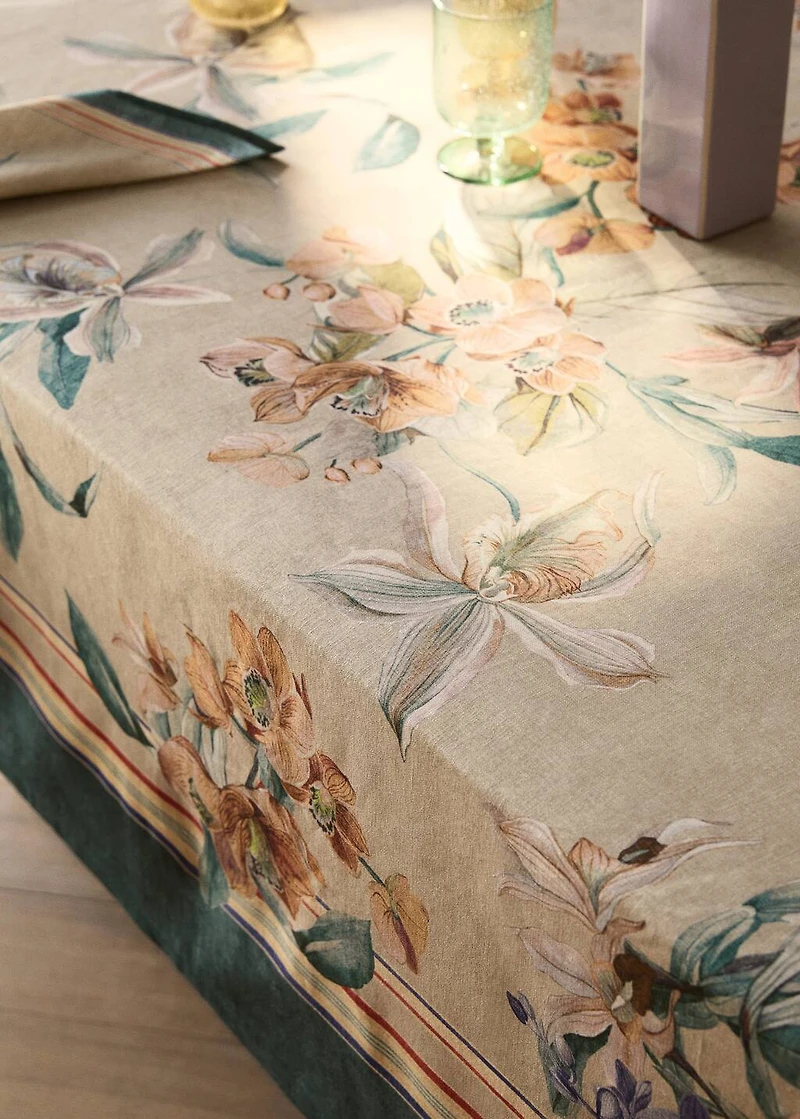 Cotton linen floral-print tablecloth for 6 to 8 diners