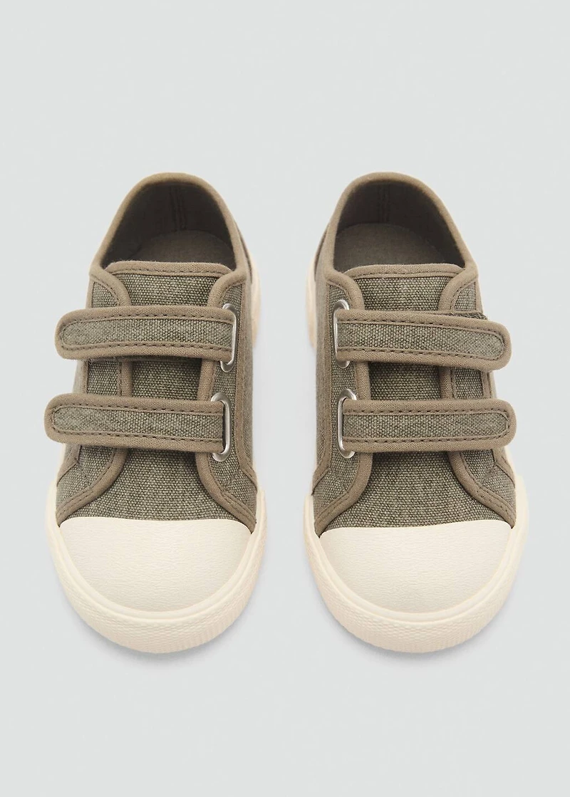 Velcro fastening straps sneakers