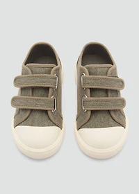 Velcro fastening straps sneakers