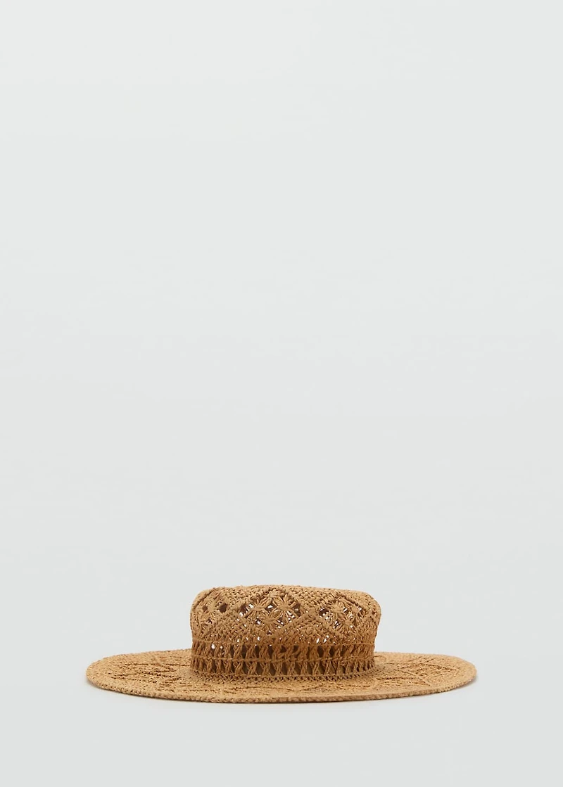 Natural fiber hat with lace details