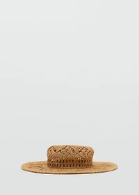 Natural fiber hat with lace details