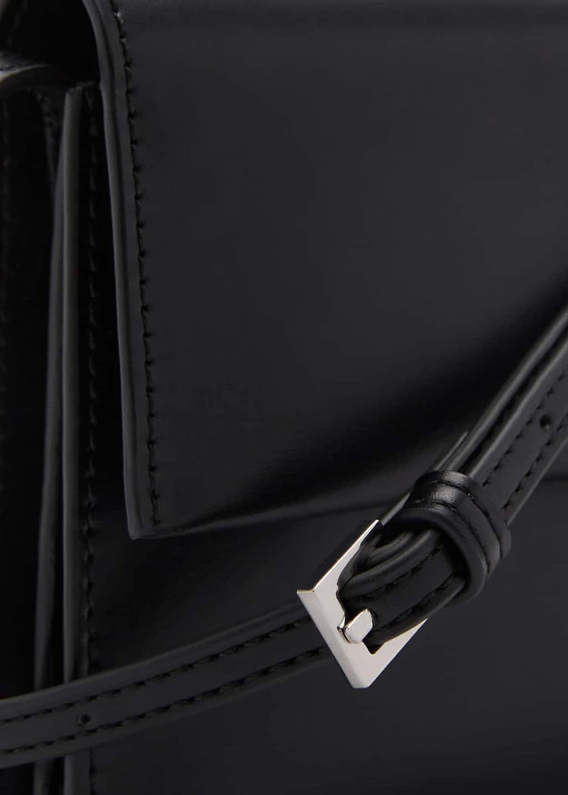 Crossbody bag with flap