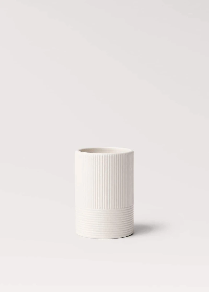 Stoneware embossed bathroom glass