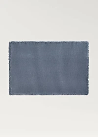 Geometric fringed bath rug