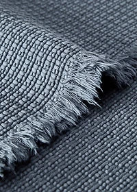 Geometric fringed bath rug