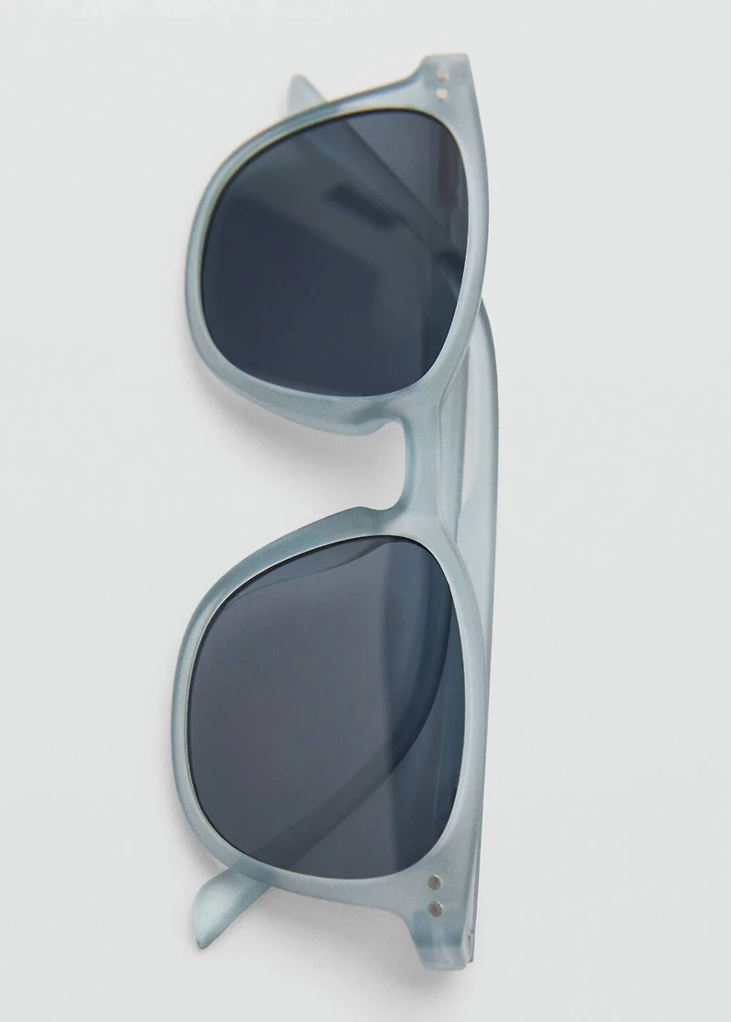 Resin frame sunglasses