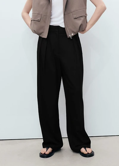 Wide leg pleated pants