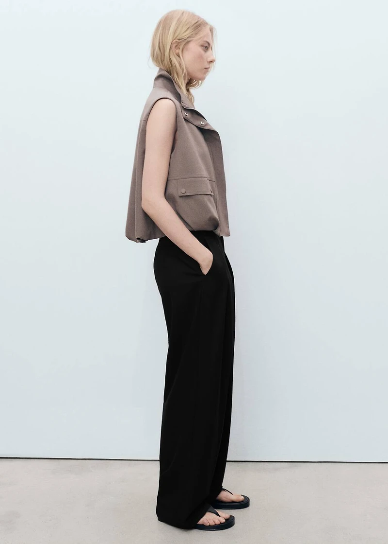 Wide leg pleated pants