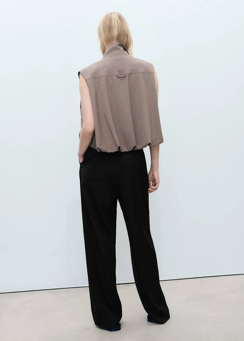 Wide leg pleated pants