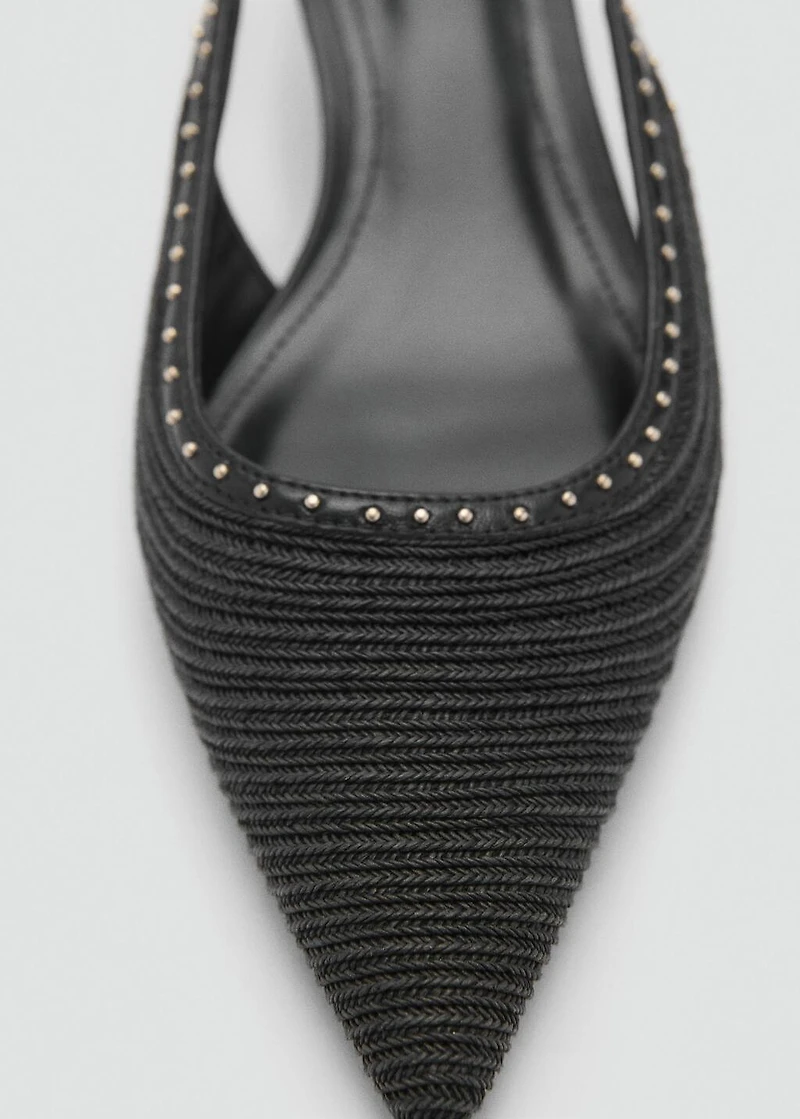 Natural fiber kitten-heel shoes