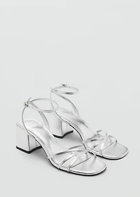 Crossed strap heeled sandal