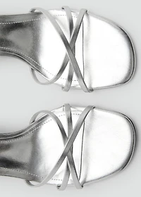 Crossed strap heeled sandal