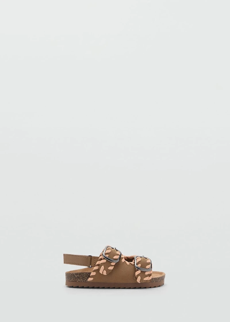 Strap sandals with buckle