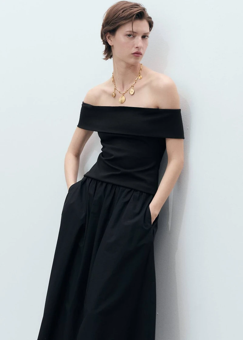 Cotton skirt with embroidered hem