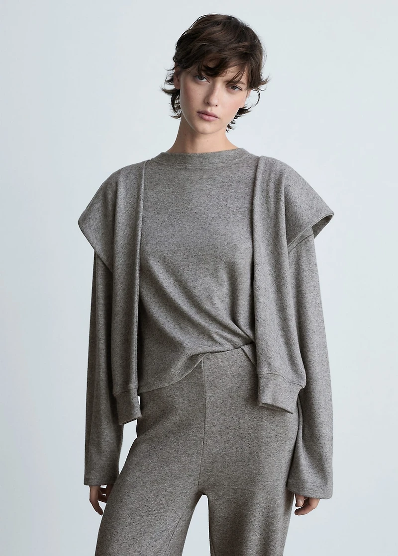 Sweatshirt with decorative sleeve