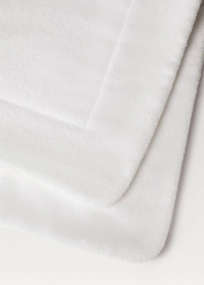 Extra-soft cotton bath mat