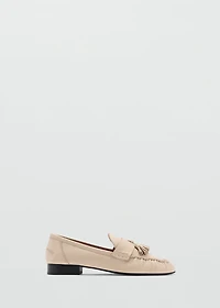 Leather moccasins with tassels