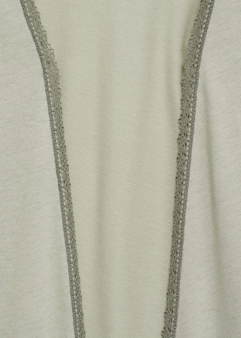 Cotton robe with contrasting lace