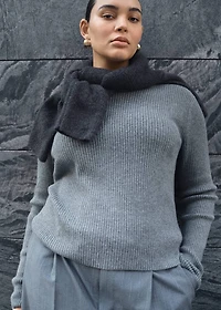 Boat neck ribbed sweater