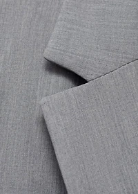 Fitted suit jacket