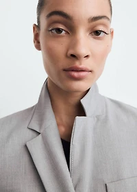 Fitted suit jacket