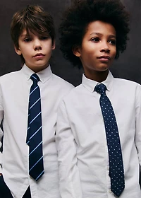 Polka-dot patterned tie