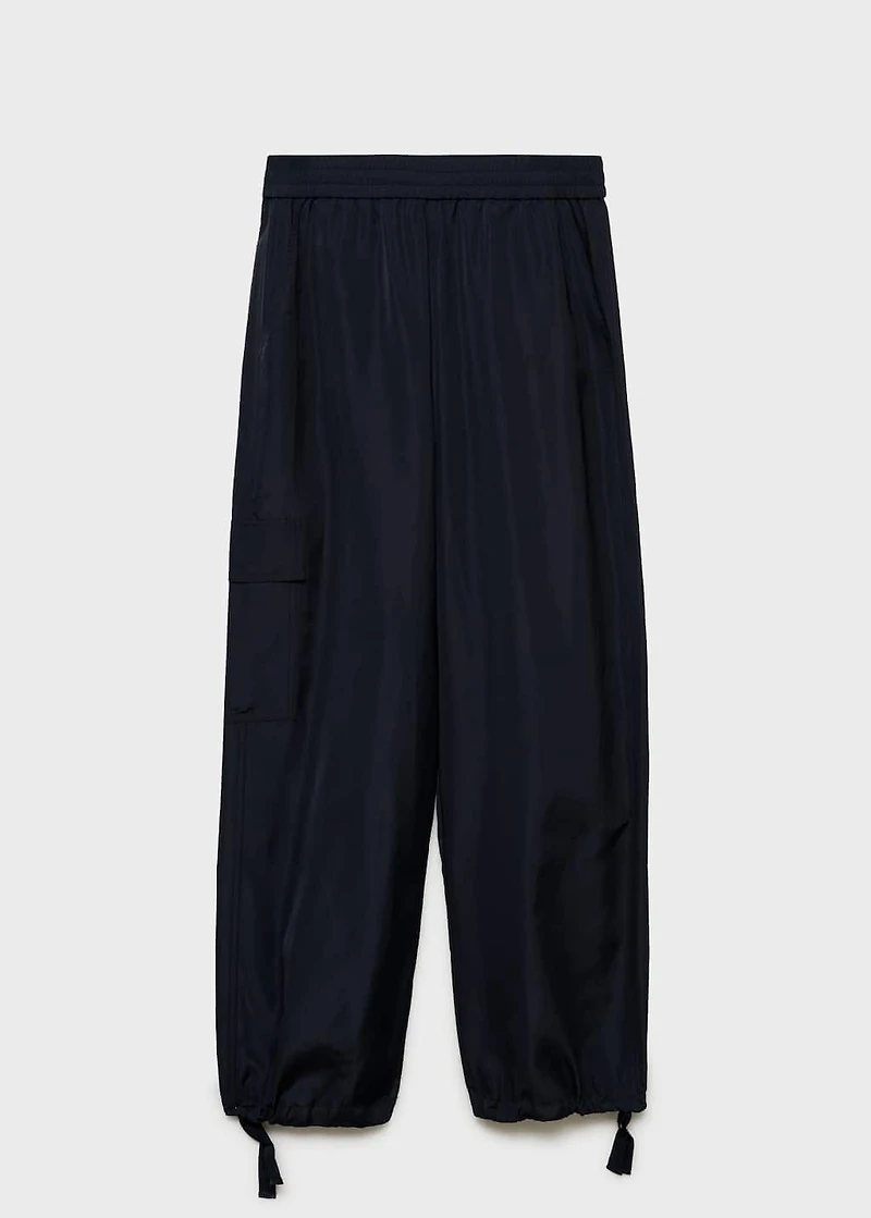 Cargo pants with adjustable hem