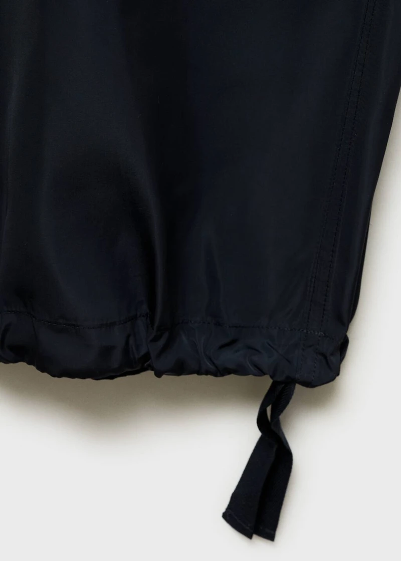 Cargo pants with adjustable hem